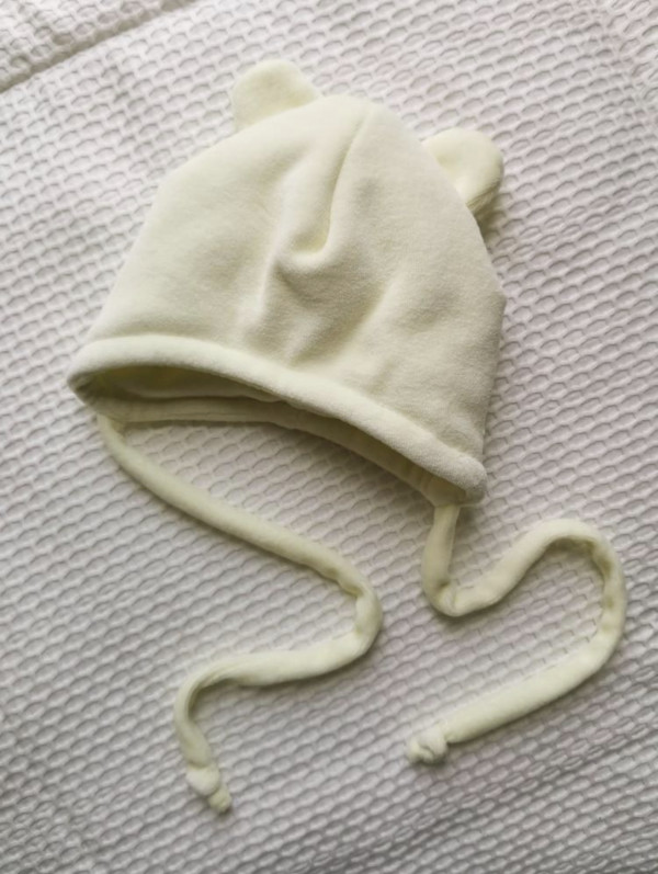 Шапочка велюровая утеплённая Ваниль