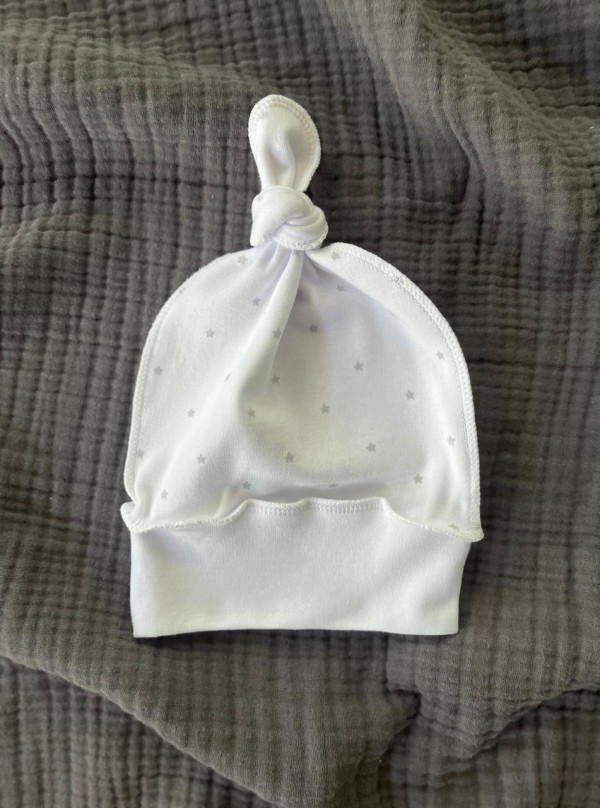 Шапочка-узелок Звезды Серые