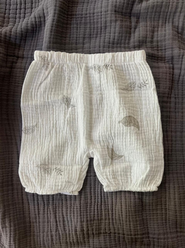 Шорты из муслина жатка Листья