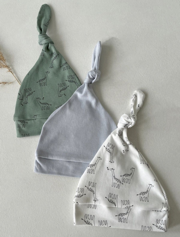 Комплект шапочка-узелок 3 шт Зеленые/Белые жирафы/Пепел