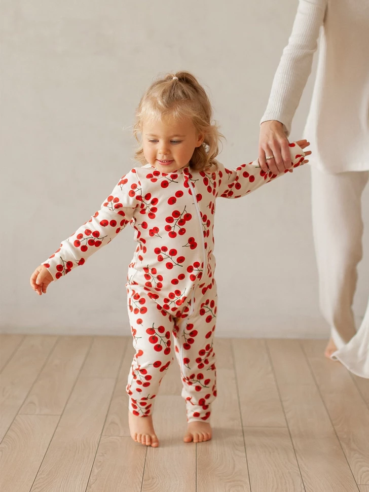 Комбинезон Mjölk Sleep and Play Cherry Tomatoes, на манжетах