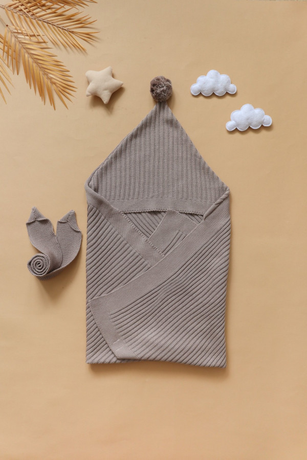 Вязаный плед-конверт на выписку Шоколадный 