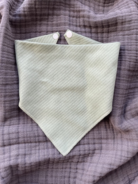 Слюнявчик Зеленый 