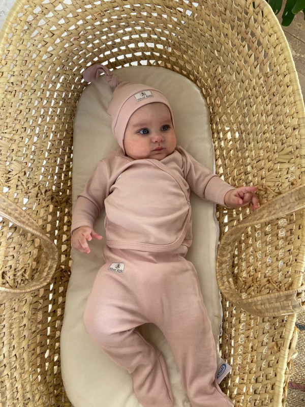 Комплект нательный (кофточка-кимоно+ползунки+шапочка) Пыльная Роза 