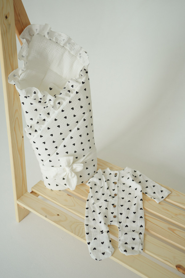 Комплект с рюшами из муслина Лето Сердечки Черные 