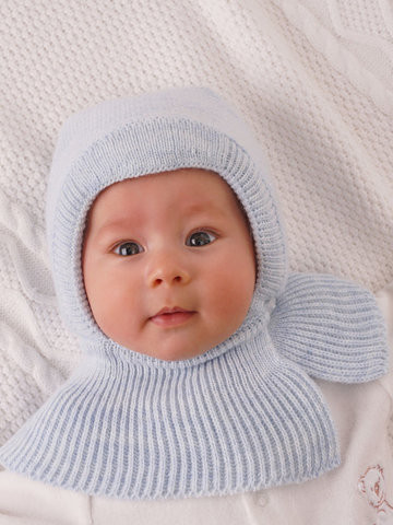 Шапочка с манишкой  Зима  Голубой