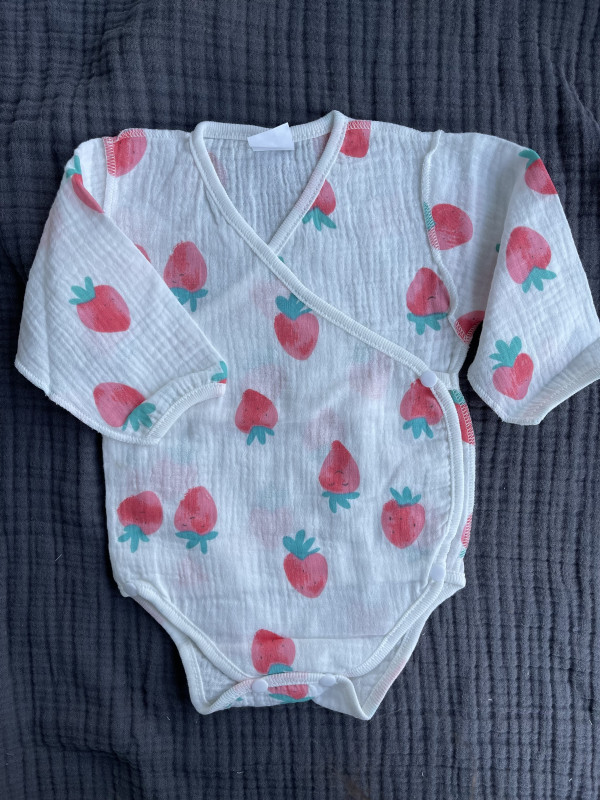 Боди из муслина Жатка Клубника 
