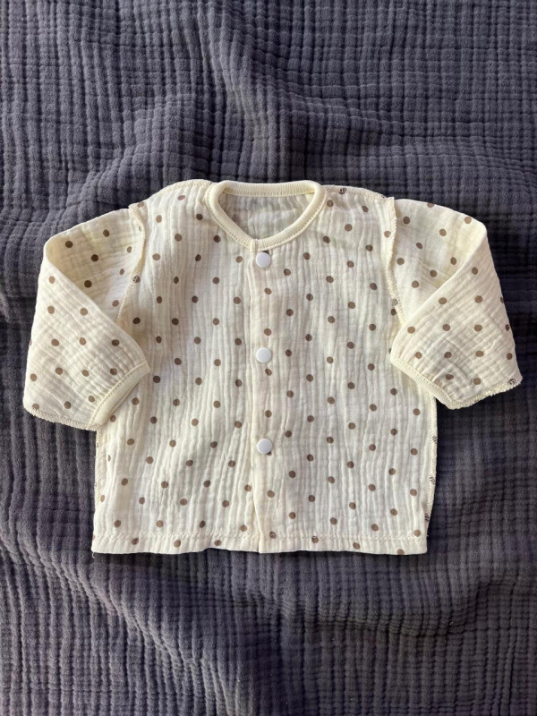 Кофточка из муслина жатка Горох бежевый