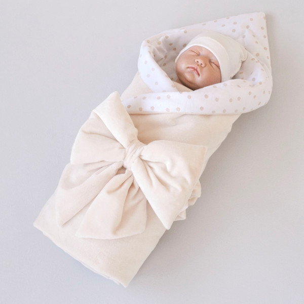 Одеяло на выписку 90х90 "Конфетти" с бантом на резинке,демисезон Молочный 