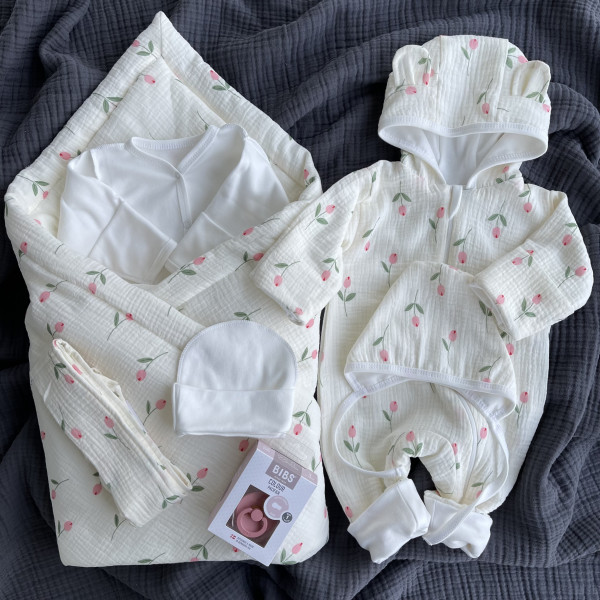 Комплект на выписку из муслина ЛЕТО  Тюльпаны 