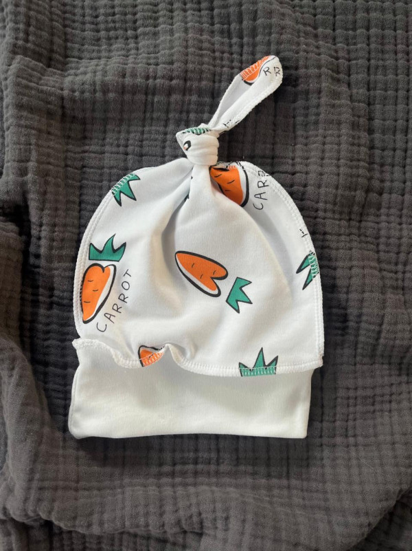  Шапочка-узелок Морковки