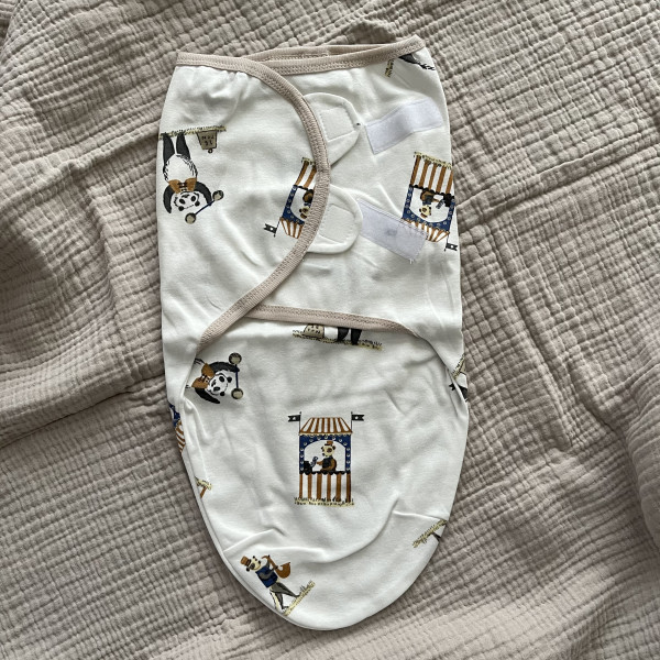 Пеленальный кокон на липучке Цирк