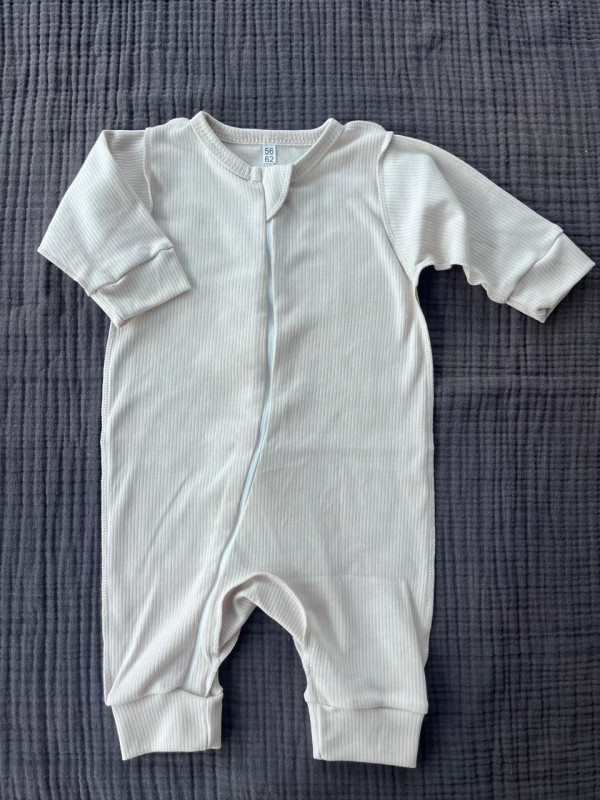 Комбинезон трикотажный на молнии "Полоска" Светло-бежевый 