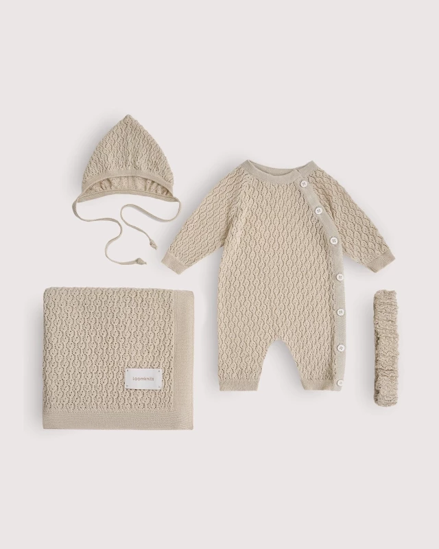 Комплект на выписку ажурный Бежевый