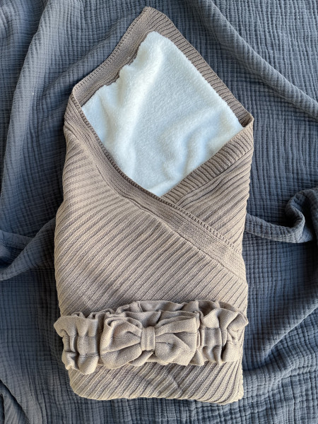 Конверт-одеяло Лапша на шерпе с бантом Коричневый 